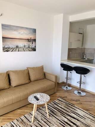 Апартаменты Apartments Albin Улцинь Номер-студио с видом на море-9